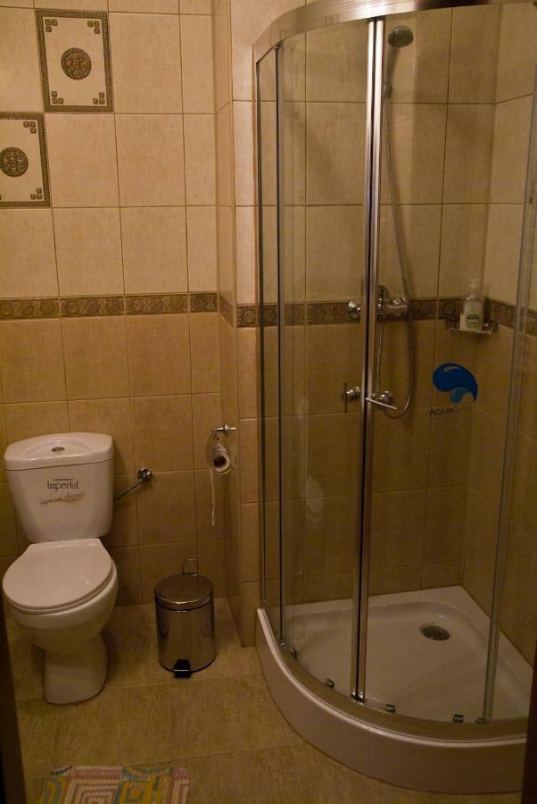 Dwor Dluzniewo Bed & Breakfast Dış mekan fotoğraf