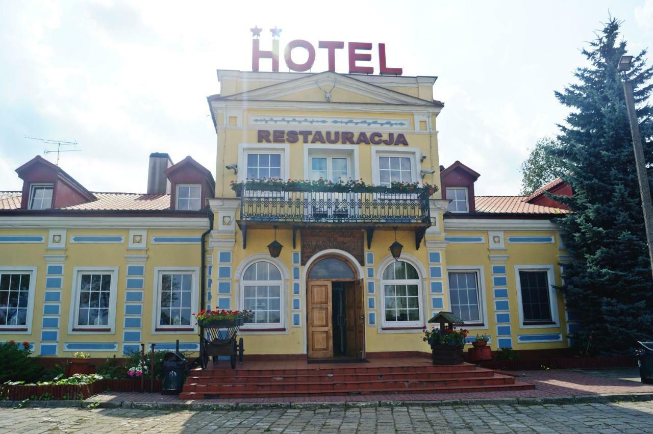 Dwor Dluzniewo Bed & Breakfast Dış mekan fotoğraf